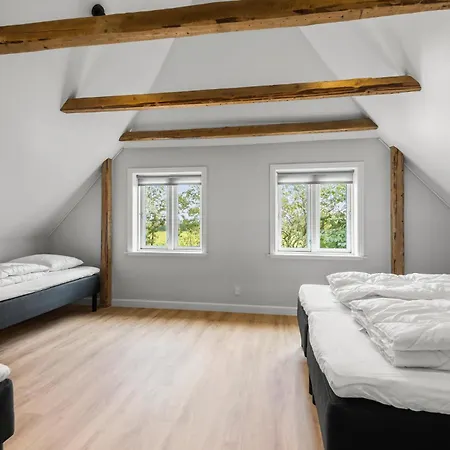 Beautiful In With Kitchen * 瓦尔德