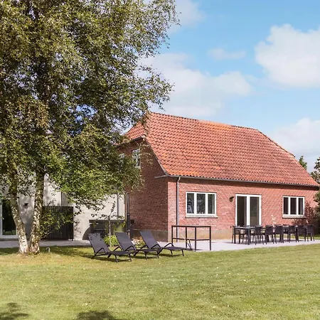 Beautiful In With Kitchen 瓦尔德