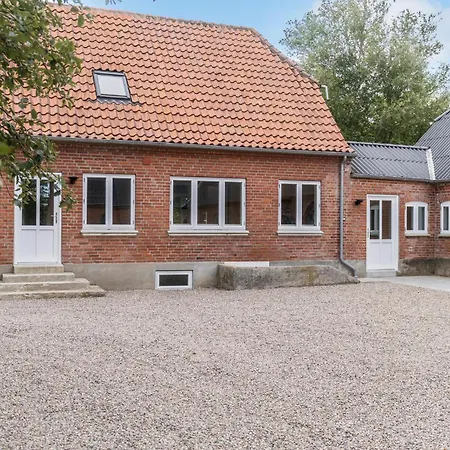 Beautiful In With Kitchen بيت للعطل