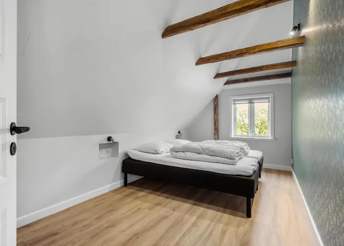 Beautiful In With Kitchen *