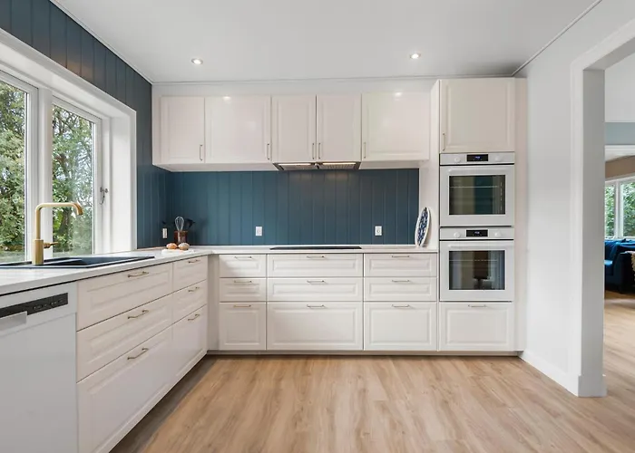 Beautiful In With Kitchen