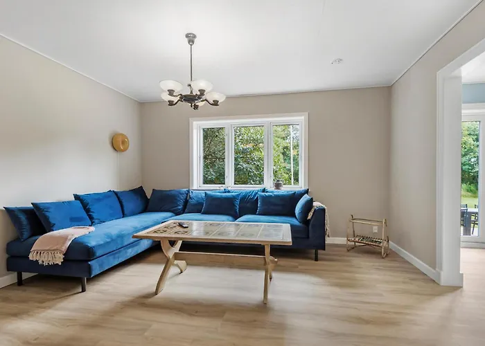 Beautiful In With Kitchen *