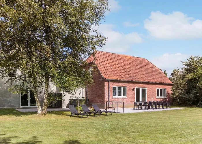 Beautiful In With Kitchen فاردي